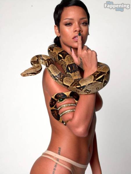 Rihanna Strips Sexy & Topless – GQ 2013 (67 Outtake Photos) on adultfans.net