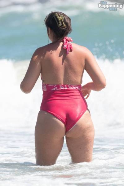 Jacqueline Jossa Has Fun in the Sun on the Beach in Spain (92 Photos) - Spain on adultfans.net