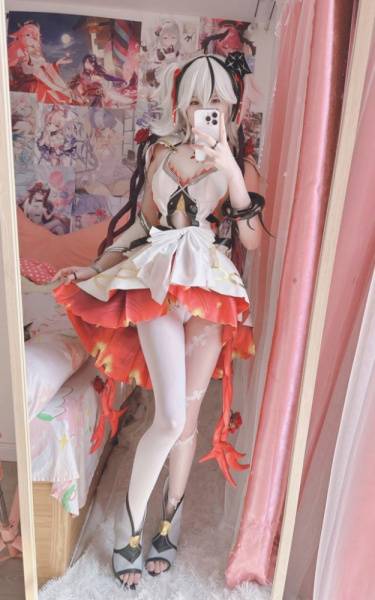 Xidaidai (喜呆呆) nude cosplay Camellya on adultfans.net