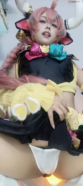 YanYan Bonnie cosplay Varesa on adultfans.net