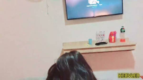 年轻的秘鲁拉丁女孩让最好的朋友在私密时刻深肛插入 on adultfans.net