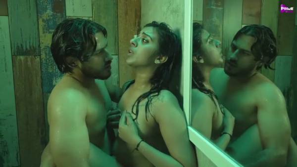 年轻印度女子在现代家居中陷入两段感情的背叛漩涡 - India on adultfans.net