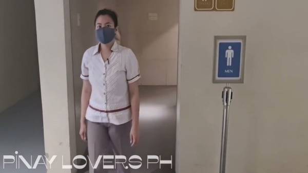 菲律宾女教师在商场公厕隔间内大胆口交 - Philippines on adultfans.net