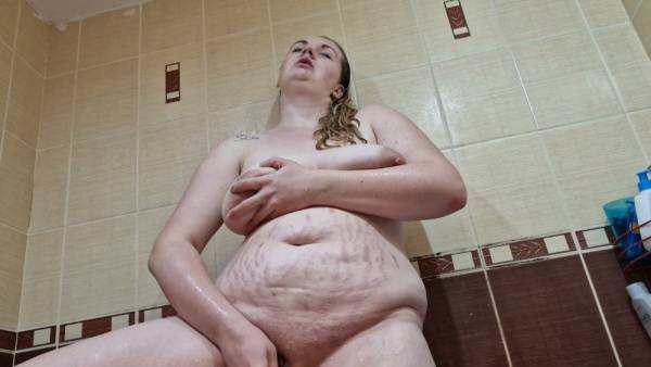 Slovakian wife caught mid-orgasm with dildo in shower by watching husband - Slovakia on adultfans.net