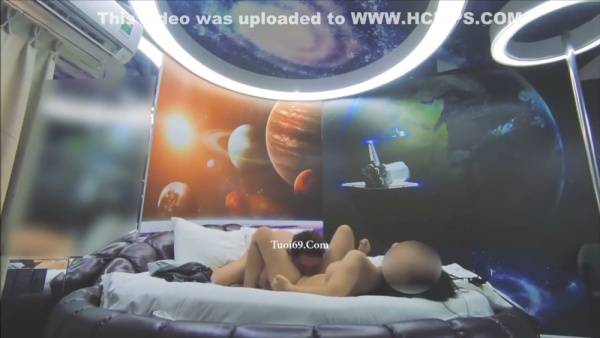 Young Vietnamese girlfriend live streams her wild ride on her boyfriend's big cock - Vietnam on adultfans.net