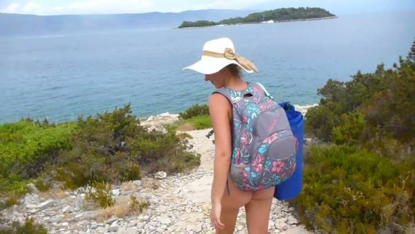 Russian-Croatian beauty Kateryna bares it all on a rocky Croatian shore - Russia - Croatia on adultfans.net