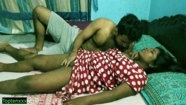 Passionate Indian woman in a headscarf shares intimate moments with her lover in a hotel - India on adultfans.net
