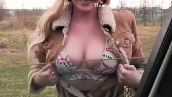 Polish amateur gives deep throat and handjob to her man in a parked car on a rural road - Poland on adultfans.net