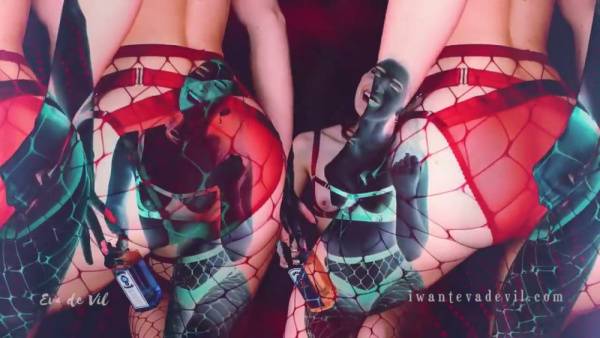 Red-haired woman in fishnets sips rum under hypnosis for solo JOI webcam session on adultfans.net