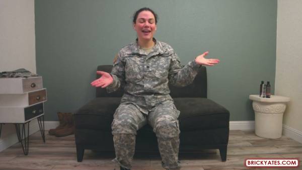 Solo soldier strips camo pants and spreads wide for glass dildo on adultfans.net