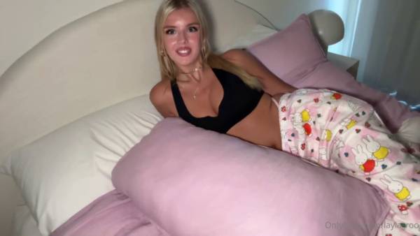 Lilylanes Gets Fucked Before Sleeping Onlyfans Video Leaked on adultfans.net