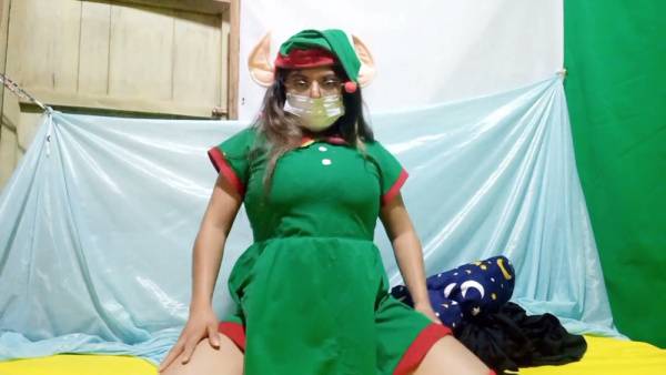 Mature fantasy elf spreads wide and plays with herself in vibrant costume on adultfans.net