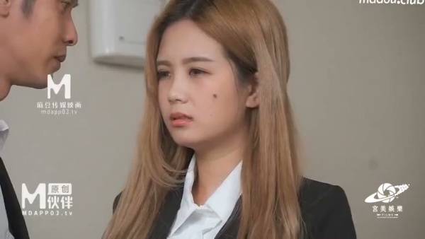 Asian office worker in black suit gets oral and doggy-style on leather couch on adultfans.net