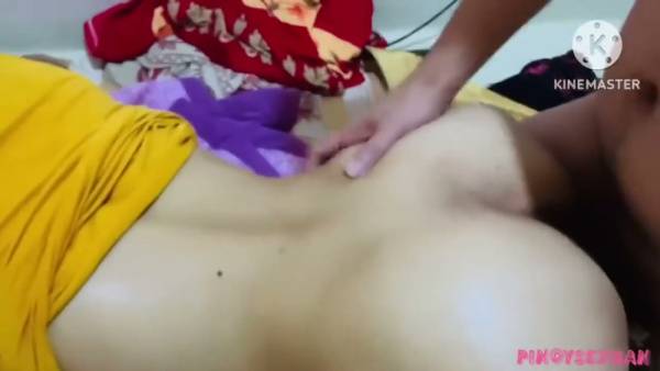 Mature Filipina woman secretly rides her brother-in-law in a bedroom - Philippines on adultfans.net