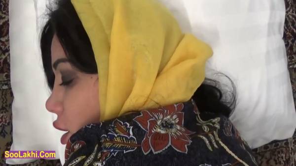 Turkish milf pleasures herself with a black dildo at home - Turkey on adultfans.net