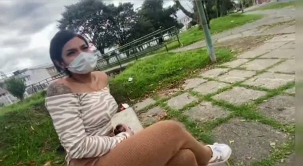 Naive woman pays a masked stranger for rough sex and oral in a parody encounter - India - Colombia on adultfans.net