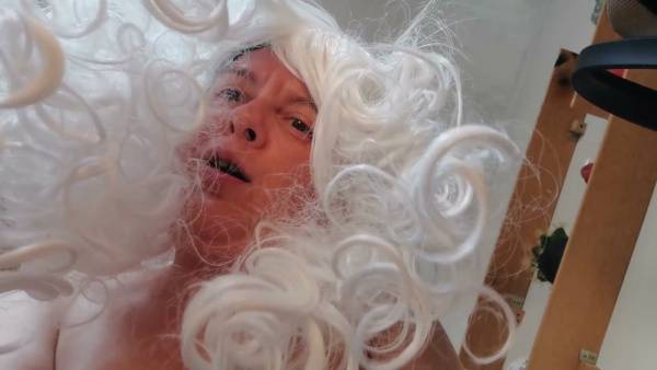 Nicoletta straddles your face and slowly pisses on it on adultfans.net
