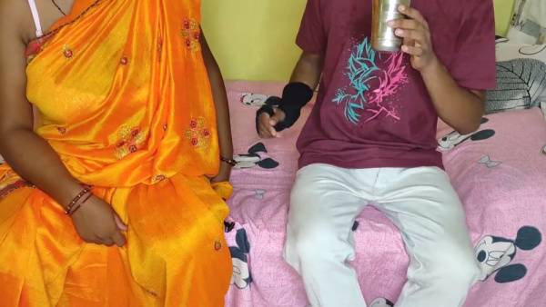 Indian maid rides her master in rough cowgirl on a Mickey Mouse bed - India on adultfans.net