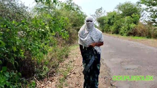 Indian wife takes control in the countryside before moving to the bedroom - India on adultfans.net