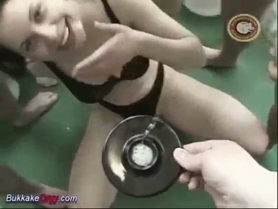 Argentinian hotwife takes on multiple men bareback in a creampie and bukkake session - Argentina on adultfans.net