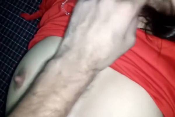 Sri Lankan beauty with small tits and a hairy pussy takes it deep on camera - Germany - Sri Lanka on adultfans.net