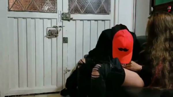 Brunette couple caught on hidden cam as one gives head on a leather couch - Usa on adultfans.net