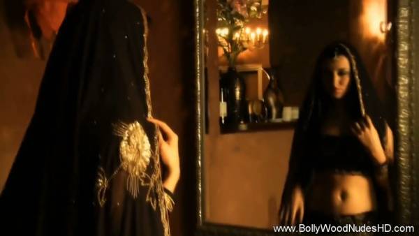 Indian brunette MILF teases with a sensual Bollywood-inspired striptease - India on adultfans.net