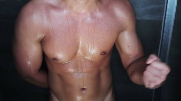 Muscular boyfriend flexes and submits under your gaze in the shower on adultfans.net