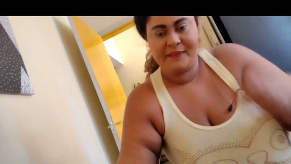 Full-figured brunette catches man masturbating and rides him in reverse cowgirl until he cums in her ass - Brazil on adultfans.net
