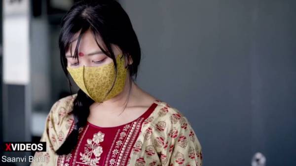 Skinny South Asian maid in traditional dress gets taken by her boss in the office - India - Pakistan on adultfans.net