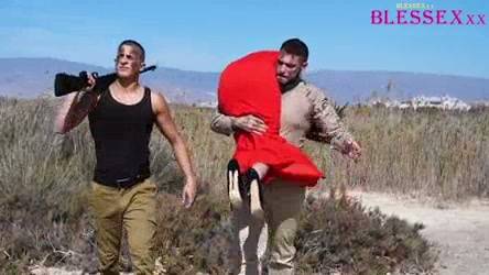 Spanish-American beauty bares all in daring casting session - Usa - Spain on adultfans.net