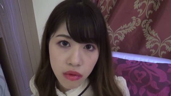 Young Japanese woman gives passionate blowjobs in amateur bedroom scenes - Japan on adultfans.net