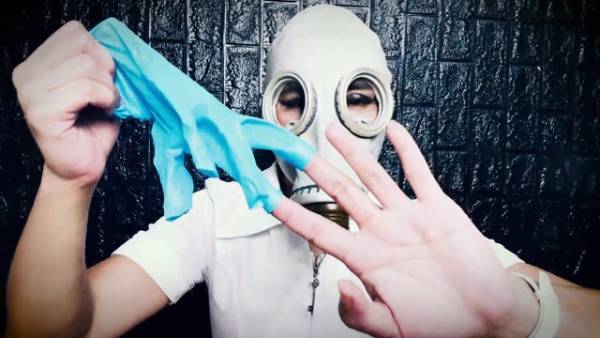 Russian latex mistress whispers through a medical gasmask in an ASMR session - Russia on adultfans.net